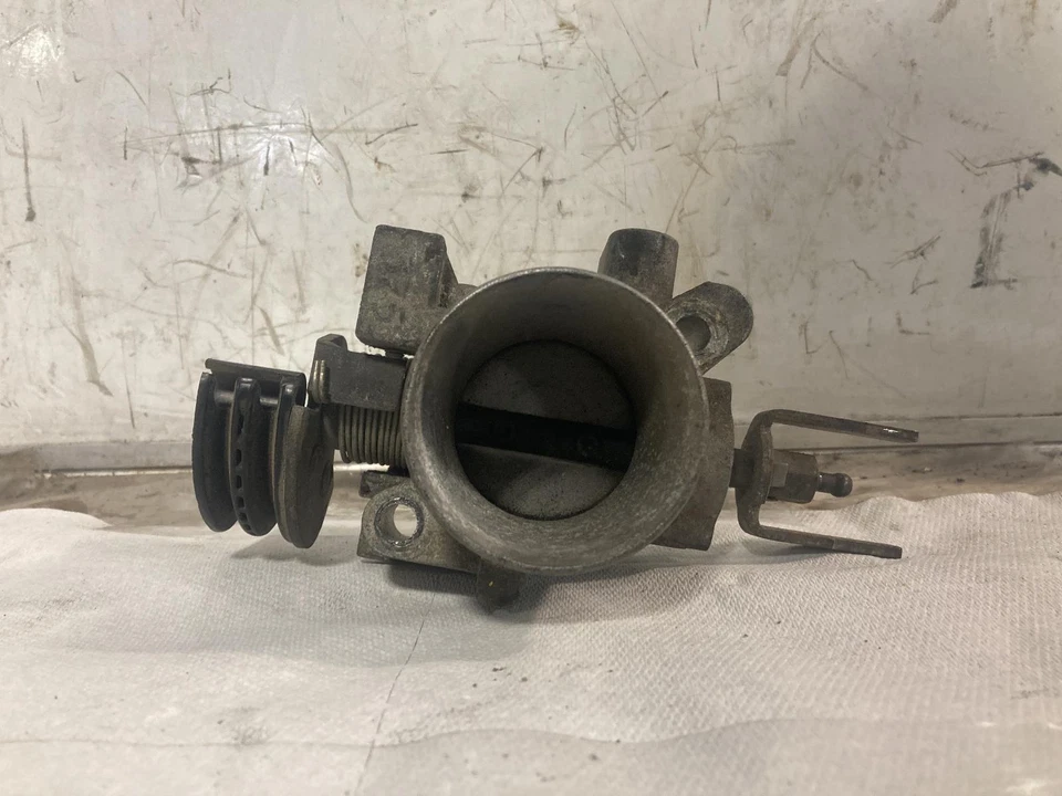Used Left Fuel Injection Throttle Body fits: 1997 Chrysler Lhs Throttle Valve As Foto 4 de 4
