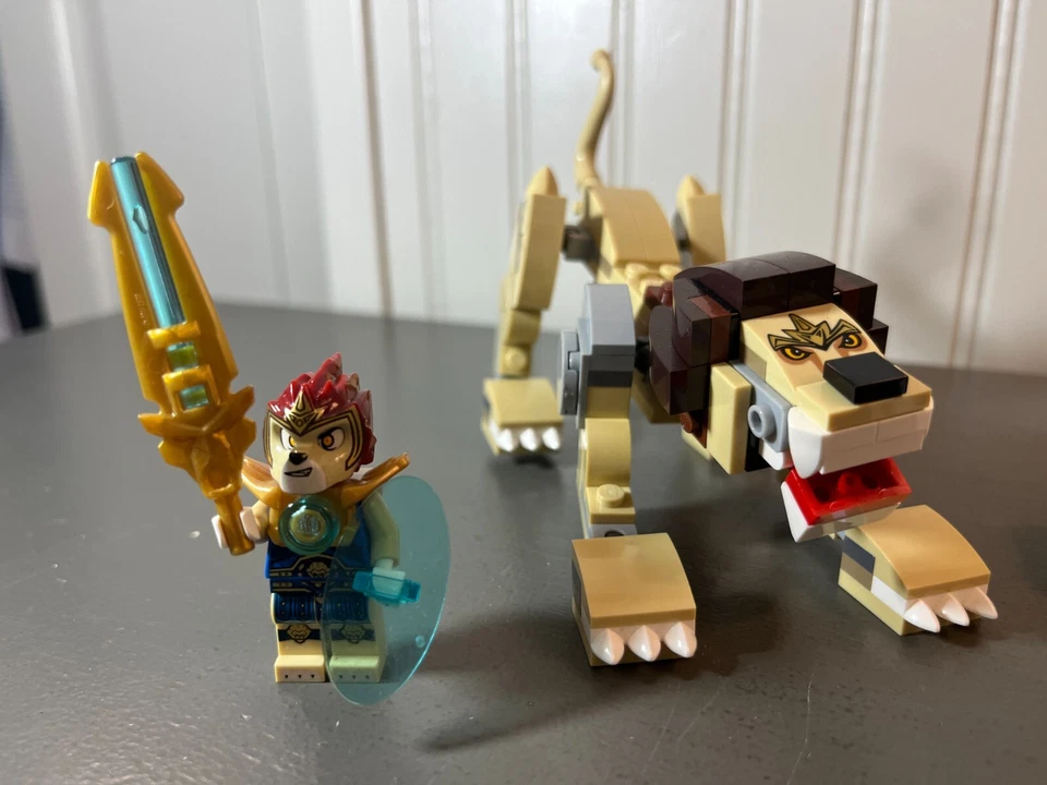 Lego - Chima Lion #70123, Crocodile #70126 Legend Beasts + Winzar's Pack Patrol - Image 2 of 4