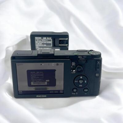 Mint] RICOH GR1 GR 16.2MP APS-C Compact Digital w/Chargers