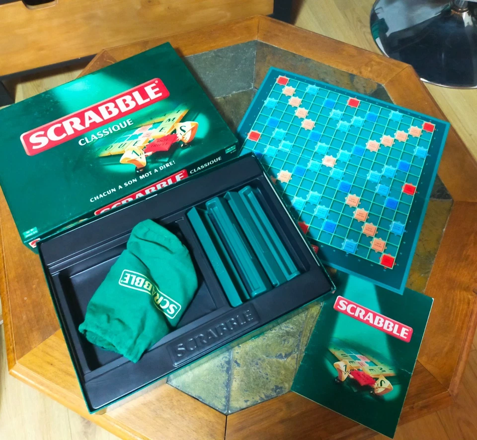 JEU SCRABBLE MATTEL COMPLET Très bon état boite voir photos - Photo 2/4
