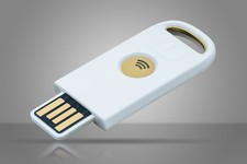 Identiv uTrust FIDO2 NFC Security Key USB-A FIDO, FIDO2, U2F, WebAuth white