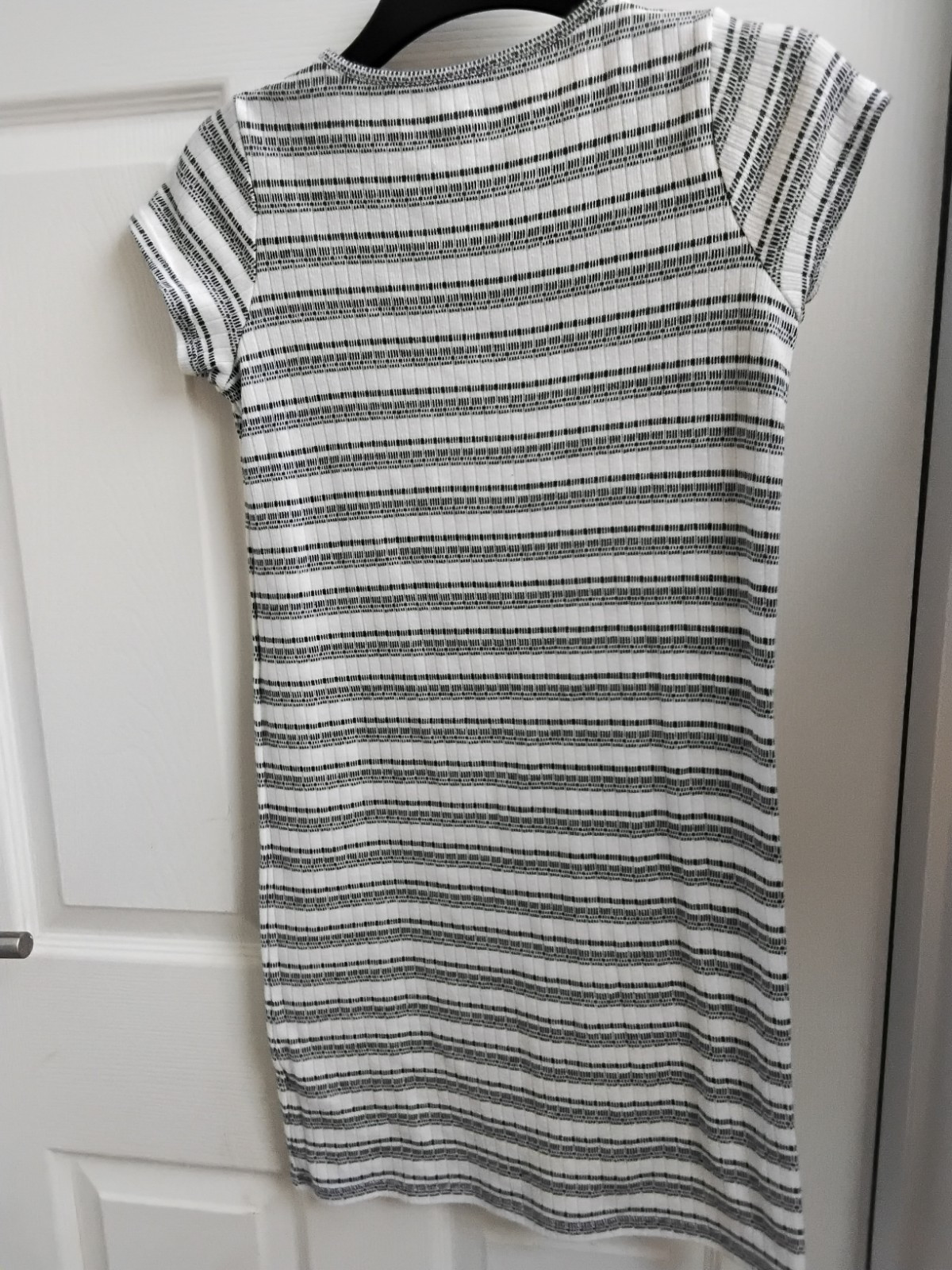 Nutmeg Girls Dress Aged 10-11yrs image 2