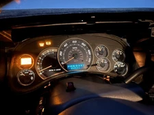 2000-2002 Cadillac Escalade Speedometer Instrument Cluster Assembly OEM 15073350