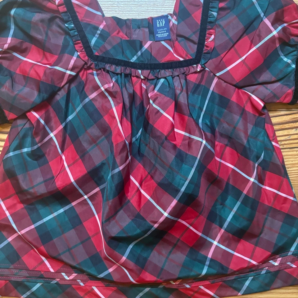 Camisa Gap Roja Navidad Vacaciones Cuadros Manga Corta Niñas TALLA 4T Foto 2 de 4