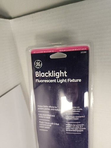 GE 22” Black Light Fluorescent Thin 1 5/8” Profile Ready To Plug In 22” Fixture - Picture 7 of 7