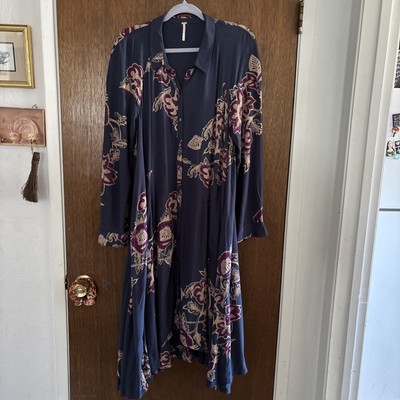 green emerald velvet dress Floral Button Up V-Neck Tiered Dress Floral / M main image 1