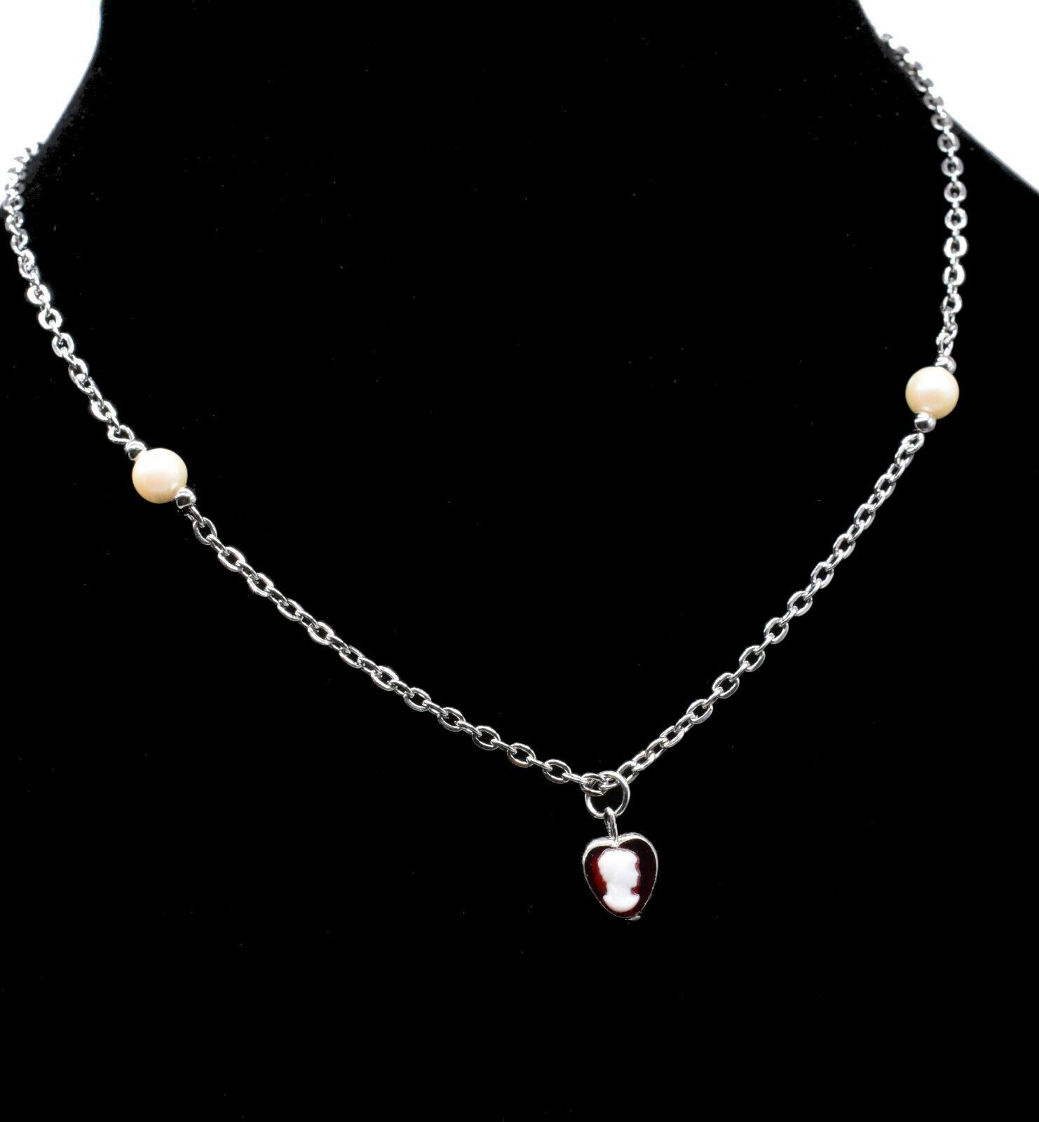 Red Heart Victorian Woman Cameo Silver Chain Stylish Necklace 15 