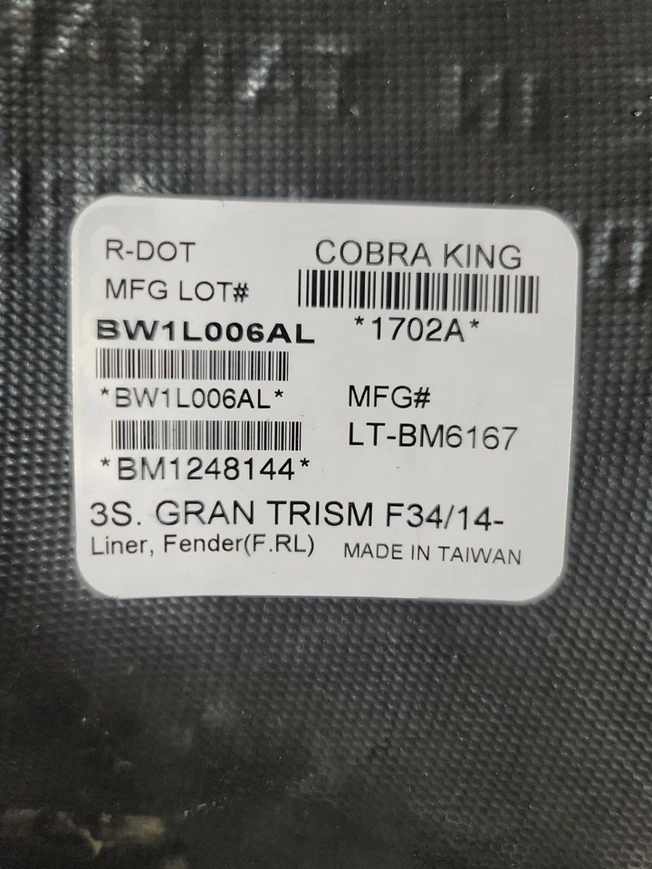 Guardabarros delantero forro lado del conductor sección trasera para BMW 335i GT xDrive BM1248144 Foto 2 de 2