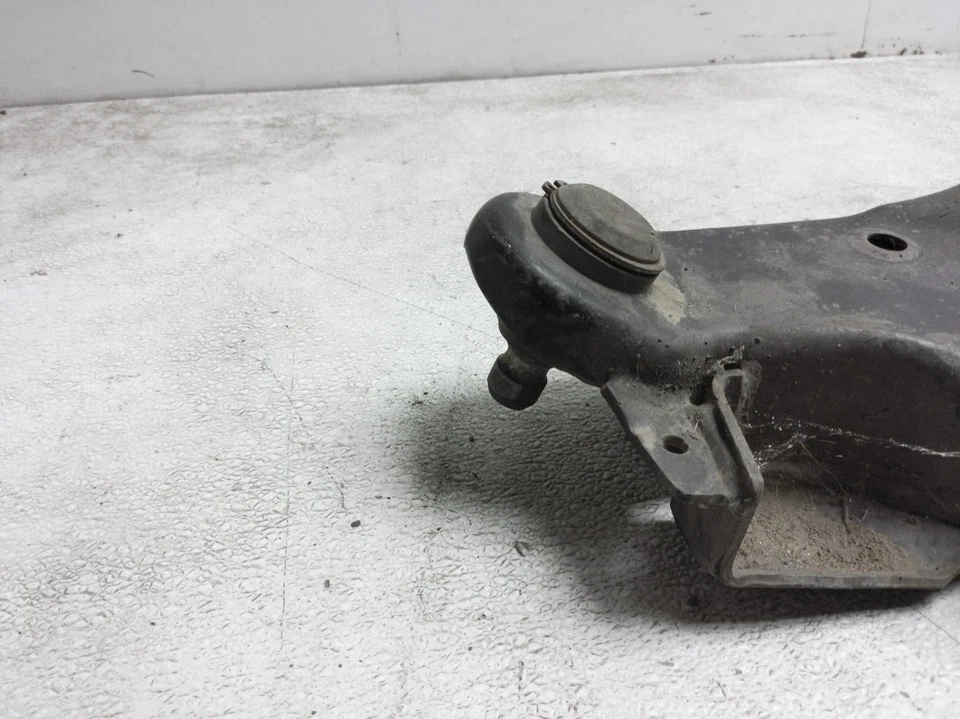 Brazo de control inferior del pasajero delantero Nissan Titan 2004-2015 - 54500-Zr00a Foto 2 de 4