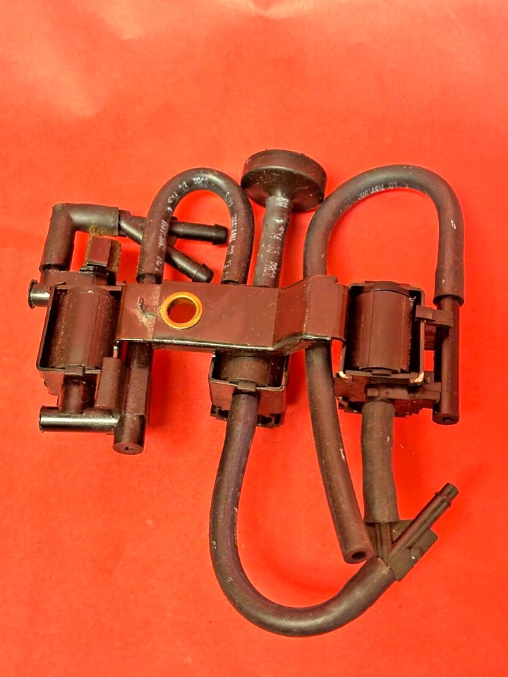 purge canis Solenoid VS39 for Chevrolet GMC Blazer C1500 C2500 K1500 K2500 6.2L - Image 3 of 4