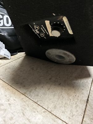 Set Of 2 Peavey 112M Floor Monitor Stage Speakers 65 Watts 8 OHMS
