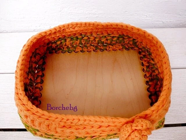 crochet basket with wooden base 20 x 16cm handwork pure cotton orange&green - Image 4 of 4