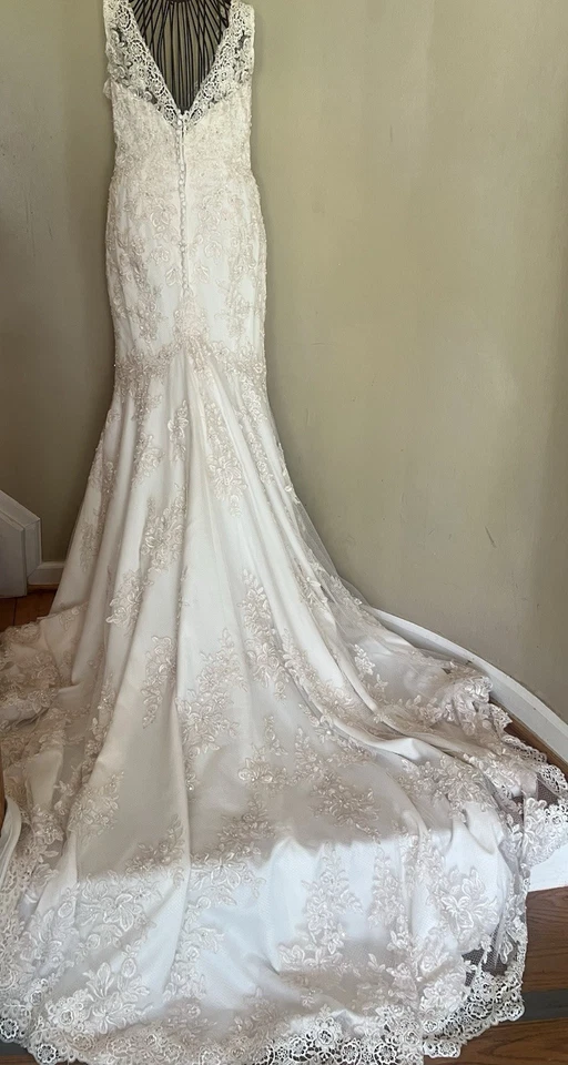 Wedding Gown Allure Bridals Size 10 Hint Of Blush - Image 4 of 4