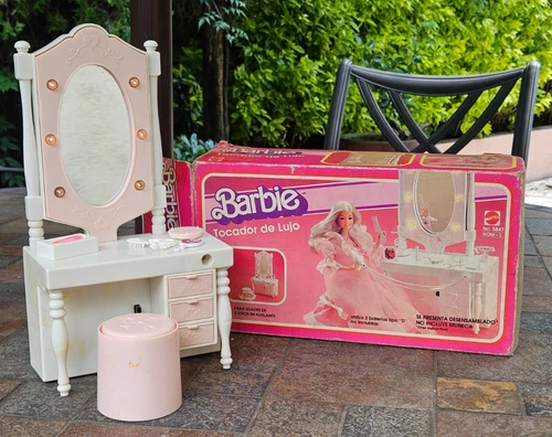 Barbie Furniture Vanity Light Up Mexican Foreign Issue Vintage 1982 Works w/Box
