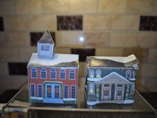 Lot Of Old Model Train Accessories Scenery 4 Cardboard Houses 2 Figures Signs
