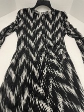 NINE WEST LONG SLEEVE MIDI SIZE 10 BLACK WHITE DRESS