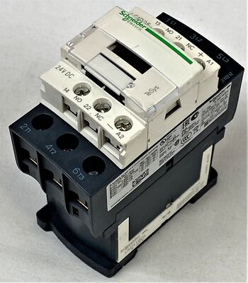 Schneider Electric LC1 D25 BD Leistungsschütz, Schütz TeSys 24V DC, used