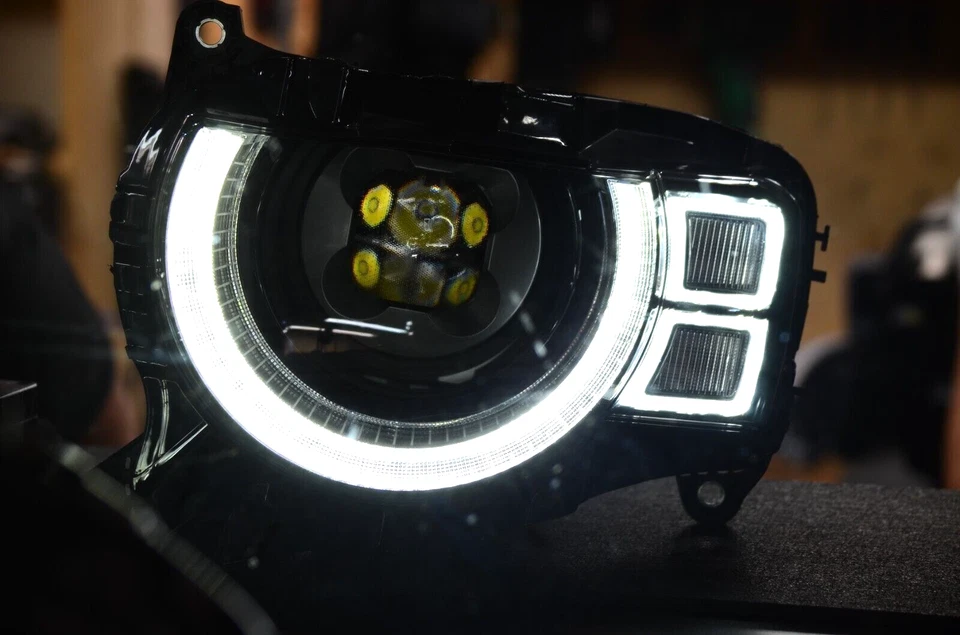 ¡Perfecto! ¡Genuino! Faro de acento LED 20-25 Land Rover Defender LH probado OEM Foto 2 de 4