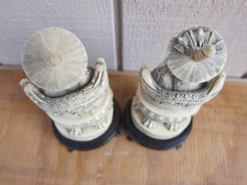 PAIR of Chinese Resin Emperor and Empress Figures, Vintage , Marked . - Picture 3 of 16