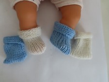 vetement pour poupée 52 cm corolle - lot 2 paires  chaussons  blanche et bleu