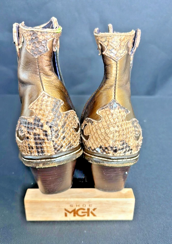 Botines Donald J. Pliner Western Couture Collection piel de serpiente metálica 6,5 Foto 4 de 4