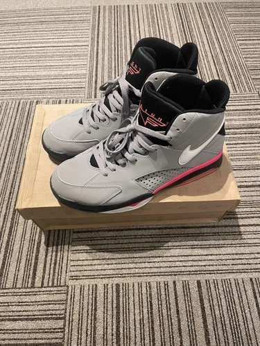 Baskets Nike Air Maestro Flight 28.5 Nike supreme