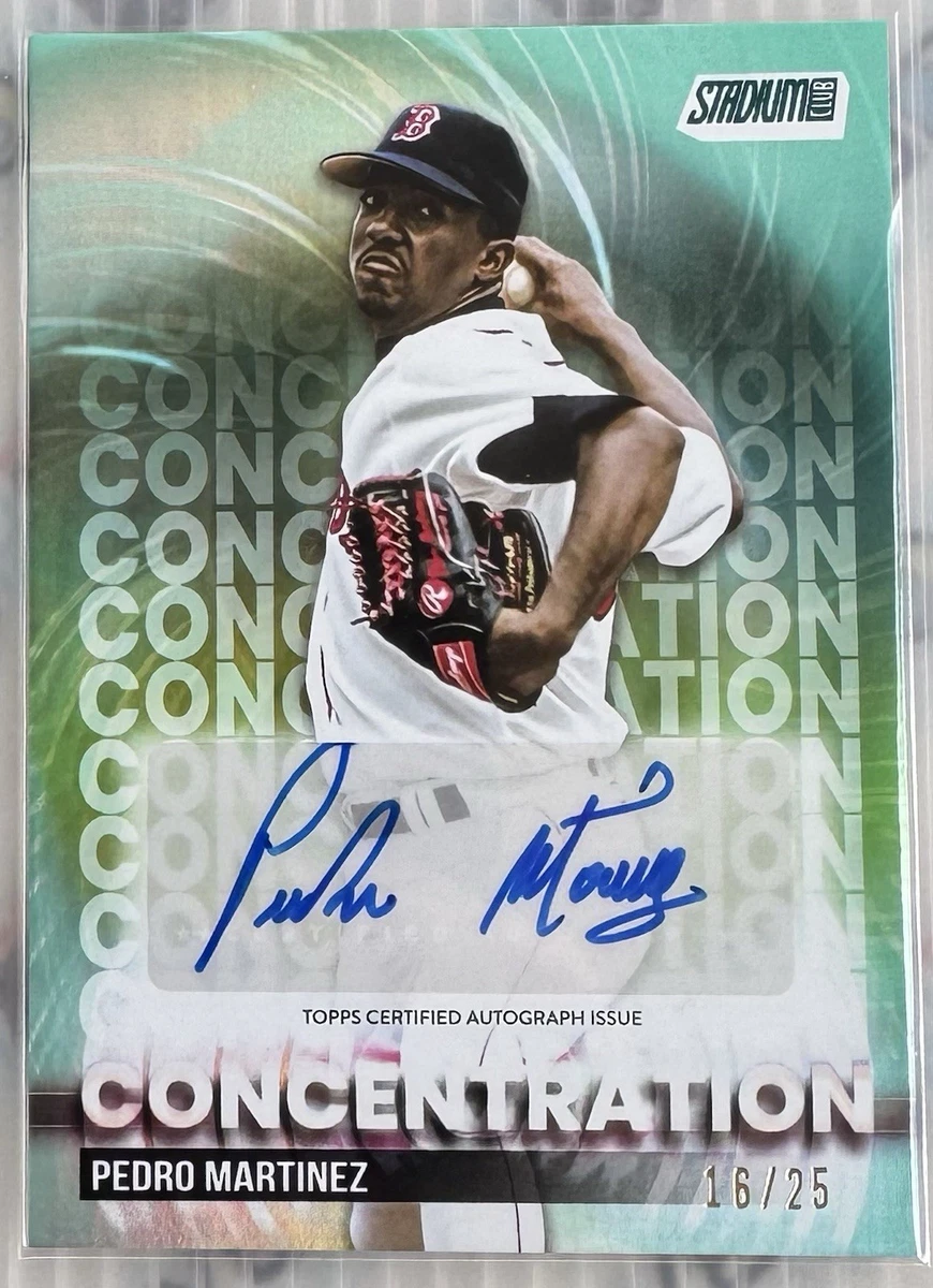 Topps Pedro Martinez Baseball Autographed Sports Trading Cards