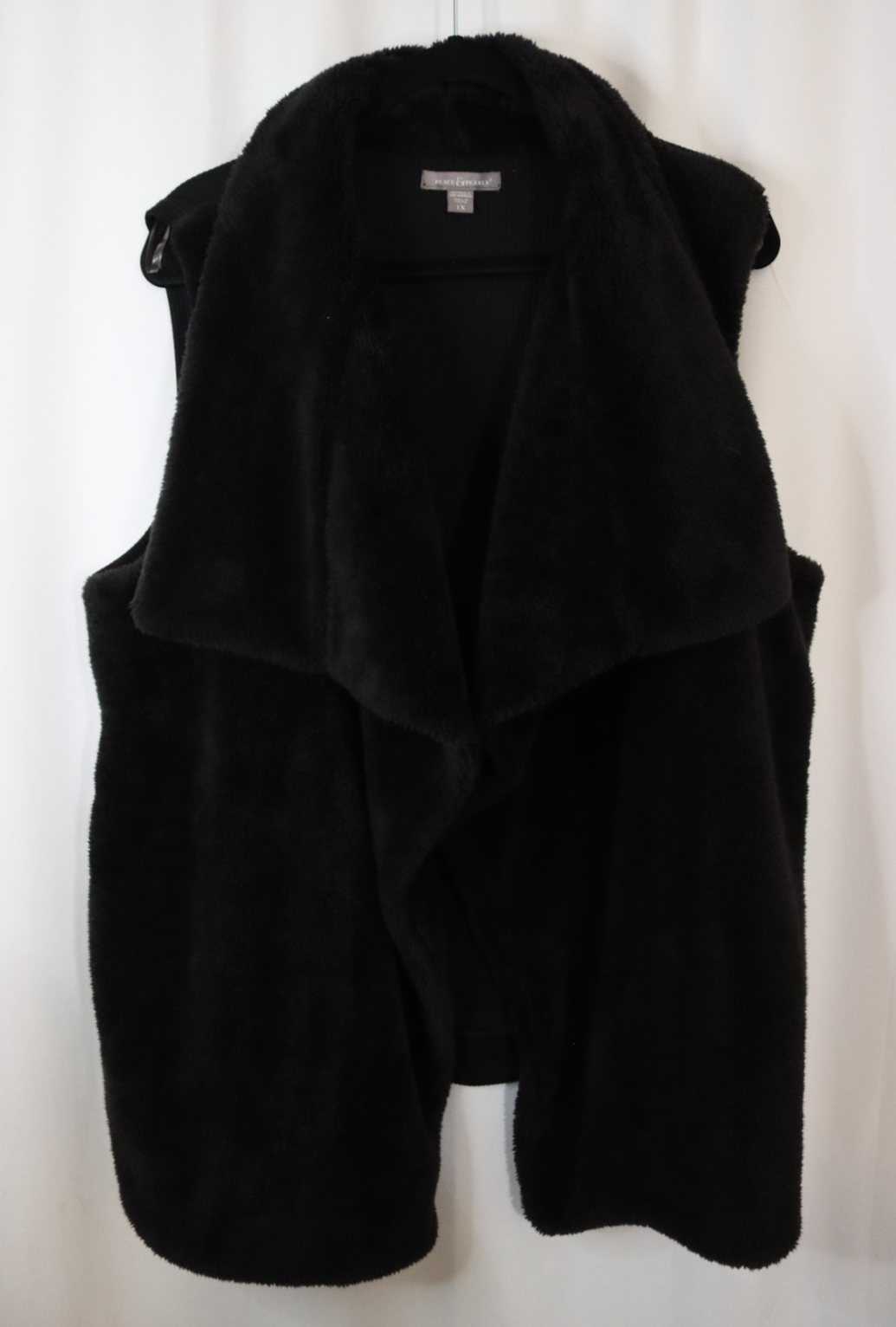 Peace and Pearl Faux Fur Vest 1X Polyester (30)