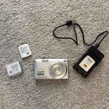 Nikon Coolpix S3300 Compact Digital Camera silver TESTED working 3 Batteries