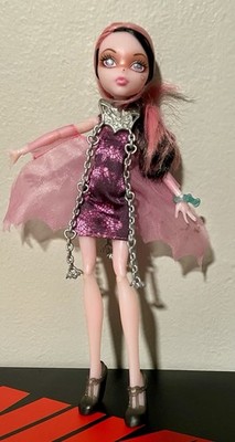 Monster High Draculaura Fashion Doll Pink Black Hair Outfit Accessories Clean