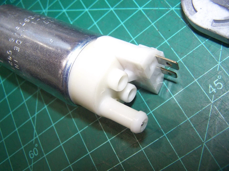 ACDelco EP472 12 V, bomba de combustible eléctrica en tanque se adapta a GEO, Suzuki, Mazda Foto 3 de 4