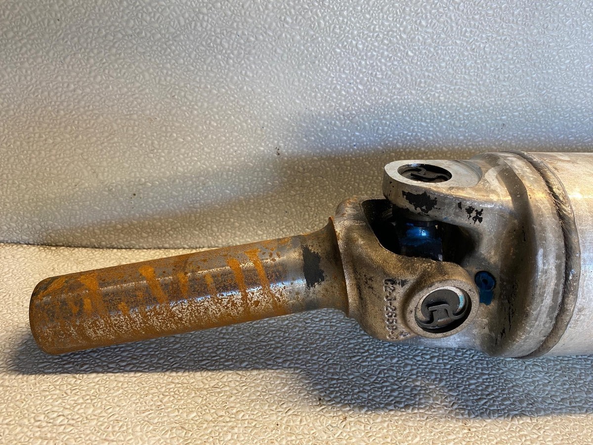 03 Ram 1500 Aluminum Driveshaft with Yoke P52105924AD Quad Cab 5.7  
