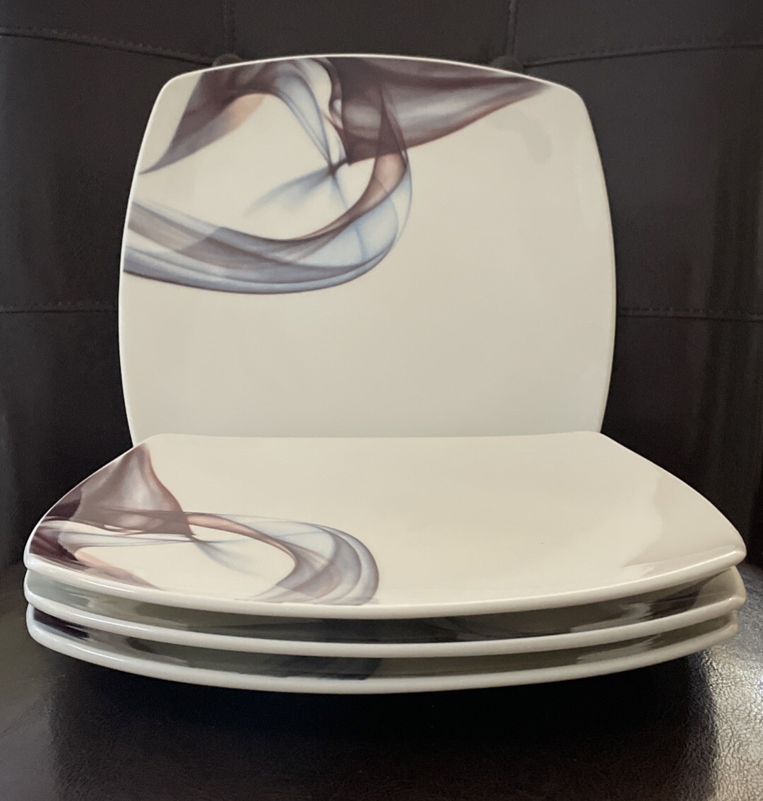 Set of 4 Mikasa KYA Dinner Plates 10 1/2&rdquo; 