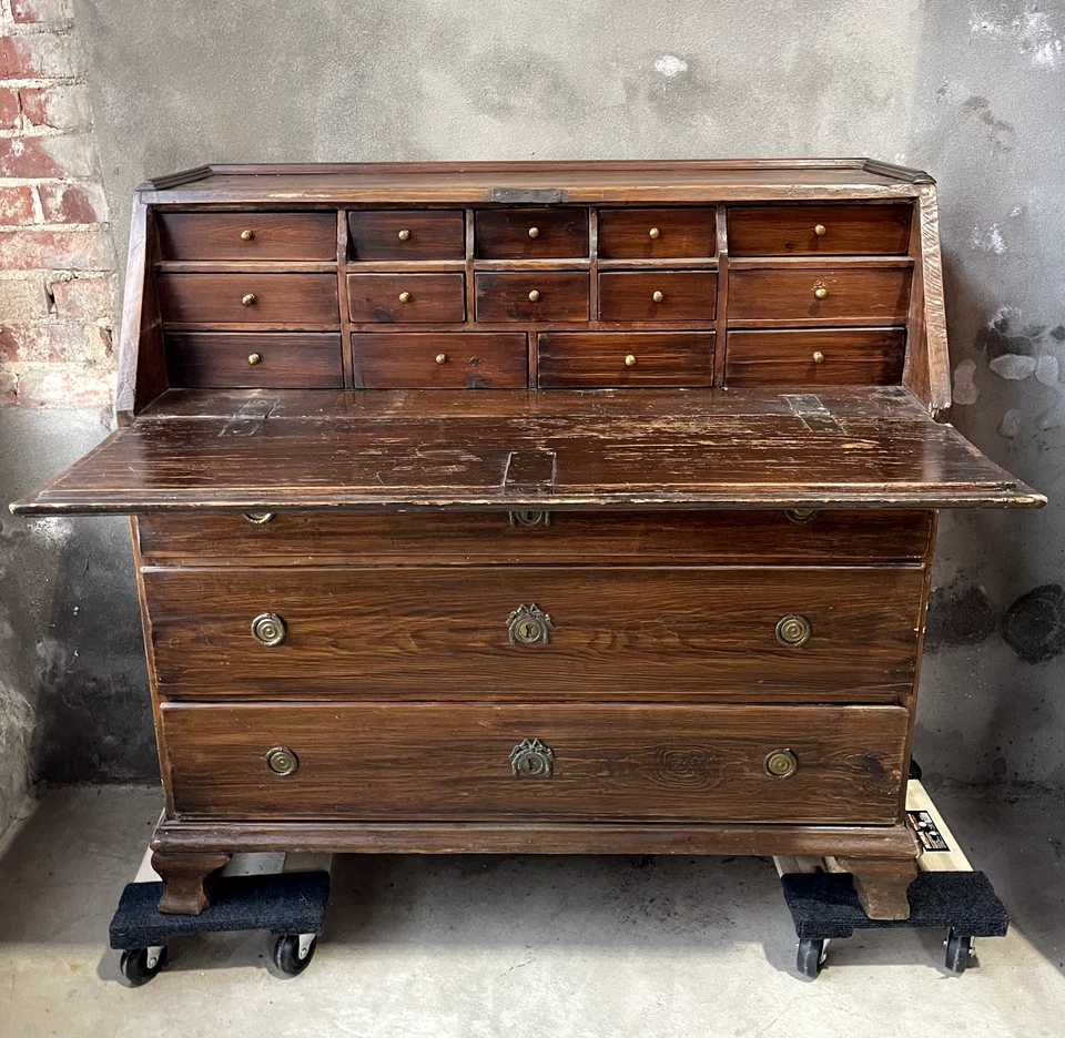 Antigua oficina de pino sueco del norte de Europa inclinada recepción Foto 3 de 4