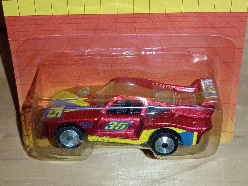 Matchbox Superfast Laser Wheels / MB 118 Porsche 935 - Met Red - Yell & Blue #35 - Image 2 of 4