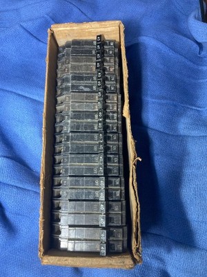 Box OF 10 GE THQP240 Q-Line 40 Amp TQP Double Pole Circuit Breaker NOS U.S.A.