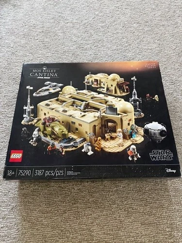 LEGO Star Wars: Mos Eisley Cantina (75290)