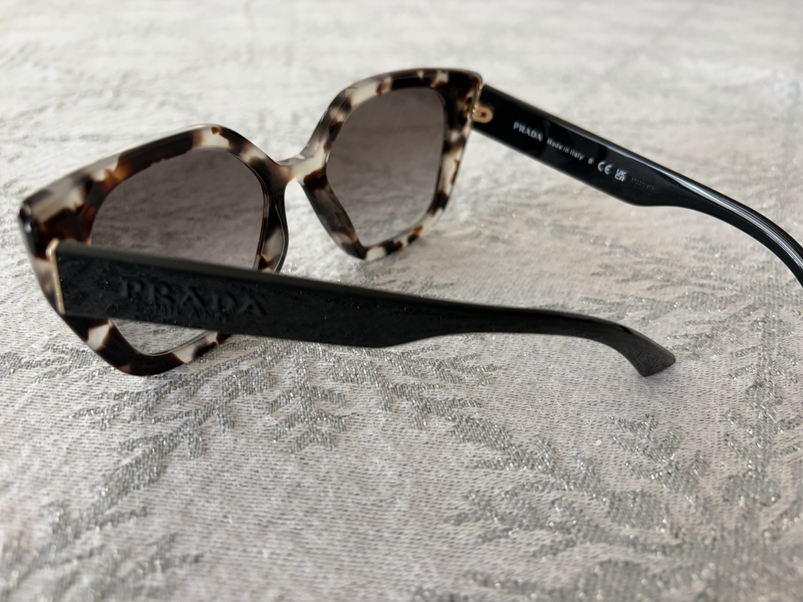 Prada Black Tortoise Rectangle Sunglasses SPR 24X… - image 8