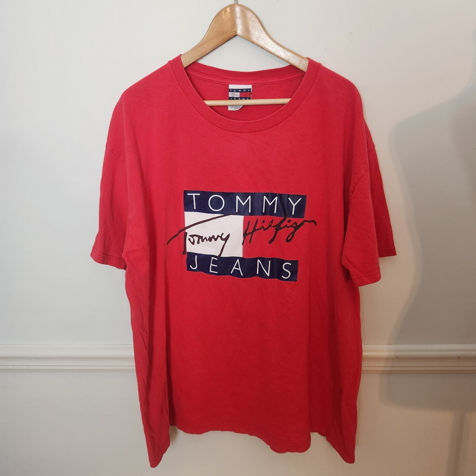 Vtg 90s Tommy Hilfiger Tshirt XL Mens Red Logo Short Sleeve Made In USA Preppy