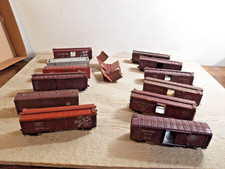 Lot of 13 Vintage HO Scale Metal Boxcars Parts Pieces