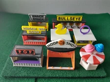 Carnival Booth Collection - 8 Booths - N Scale