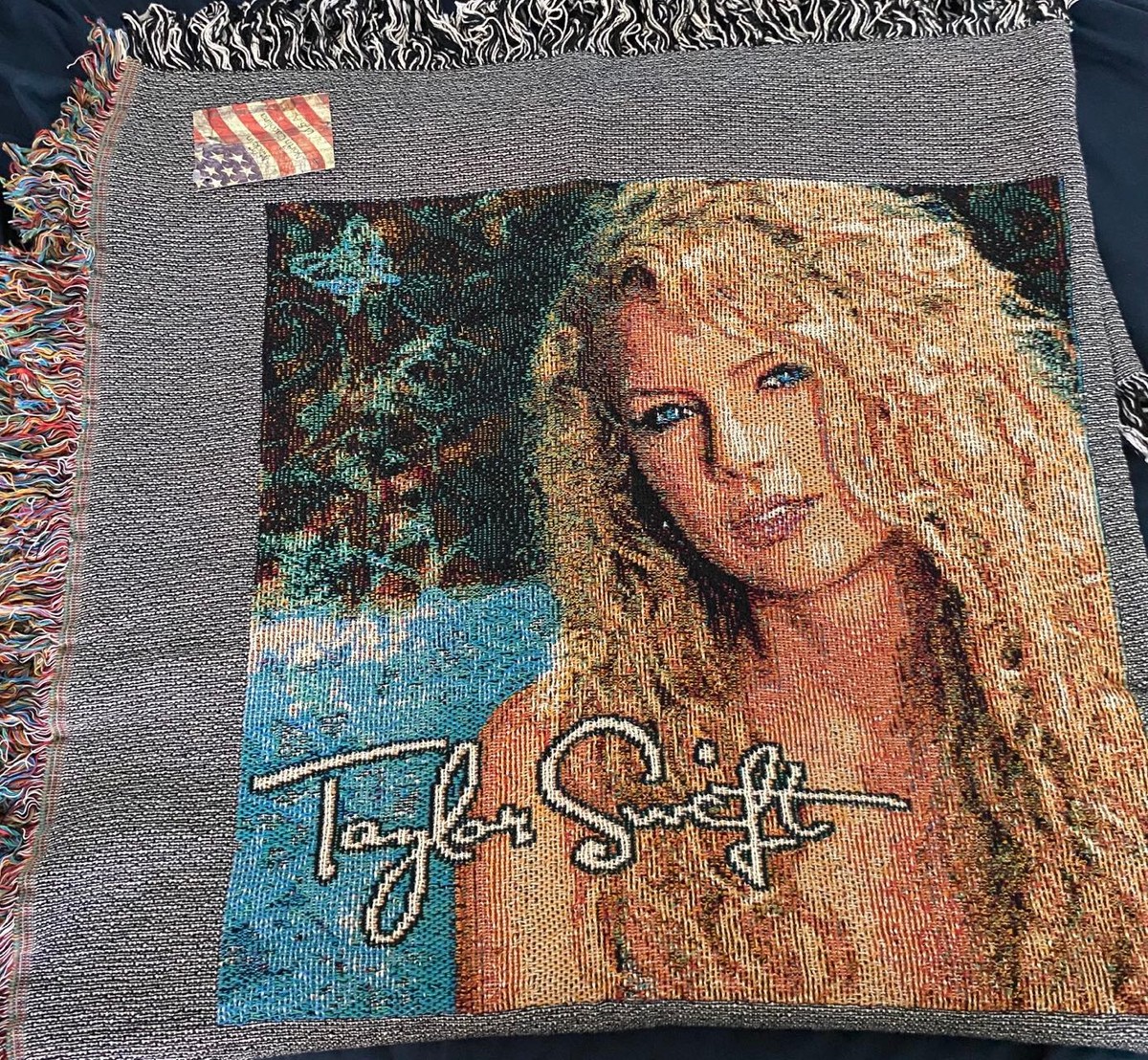 Taylor Swift 4 album woven throw blanket Fearless Debut Red Speak