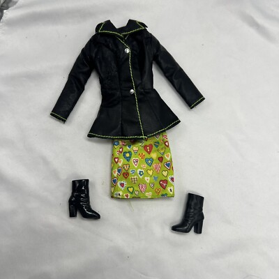 Mattel Barbie Fashion Avenue Boutique Fashion Set Lime Green Skirt Black Coat