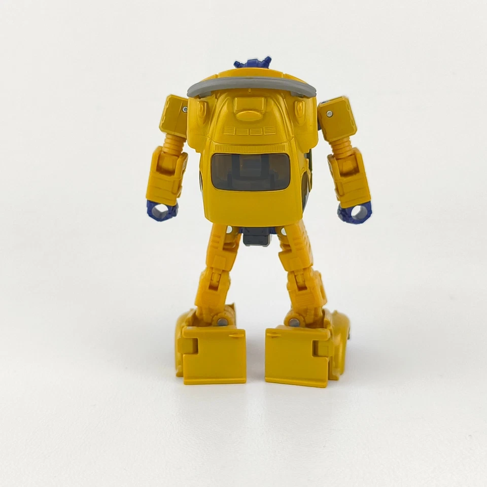 Transformers Autobot Goldbug Complete Legacy Creatures Collide Deluxe Class - Imagem 4 de 4