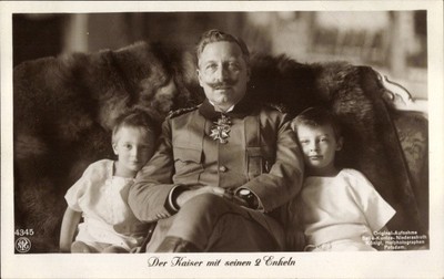 Ak Der Kaiser Wilhelm II. mit seinen Enkeln, NPG 4345 - 4401956