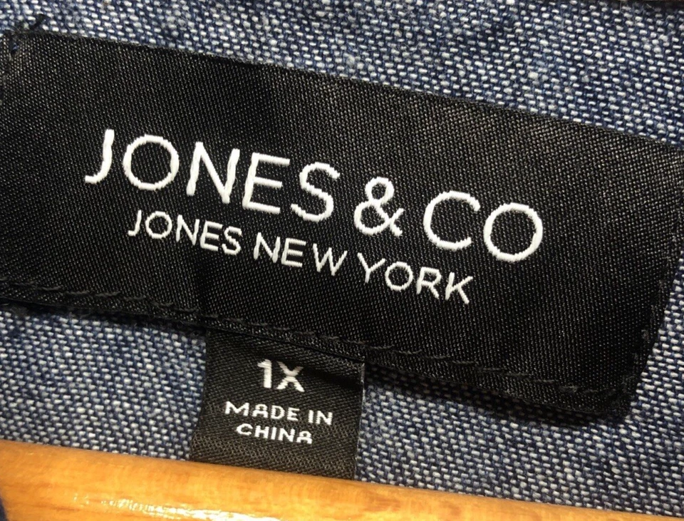 Jones New York Swing Denim Jacket Size 1X Lightweight Hood Perfume Cuff Sleeves - Image 3 of 4