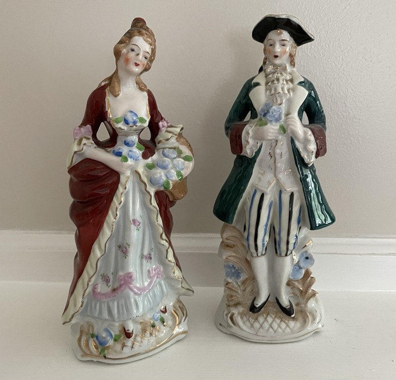 Vintage Victorian Couple man Lady Woman Figurines Dress Basket Of Flowers