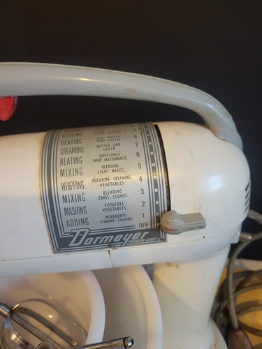 Vintage 1950's Dormeyer Food Fixer Electric Mixer with Bowls & Meat Grinder - Picture 7 of 12