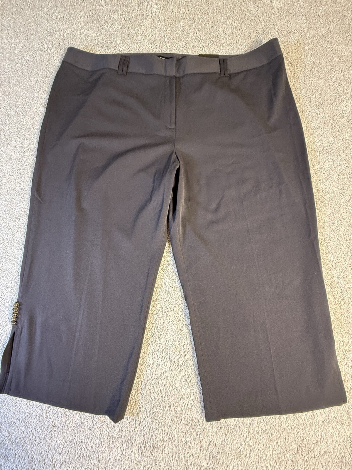 NWT Lane Bryant Cropped Pants Size 28 Black  MSRP $44