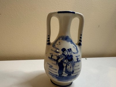 Zenith Delft Double Handled 2.5'' MINIATURE Kissing Couple - Made In HOLLAND